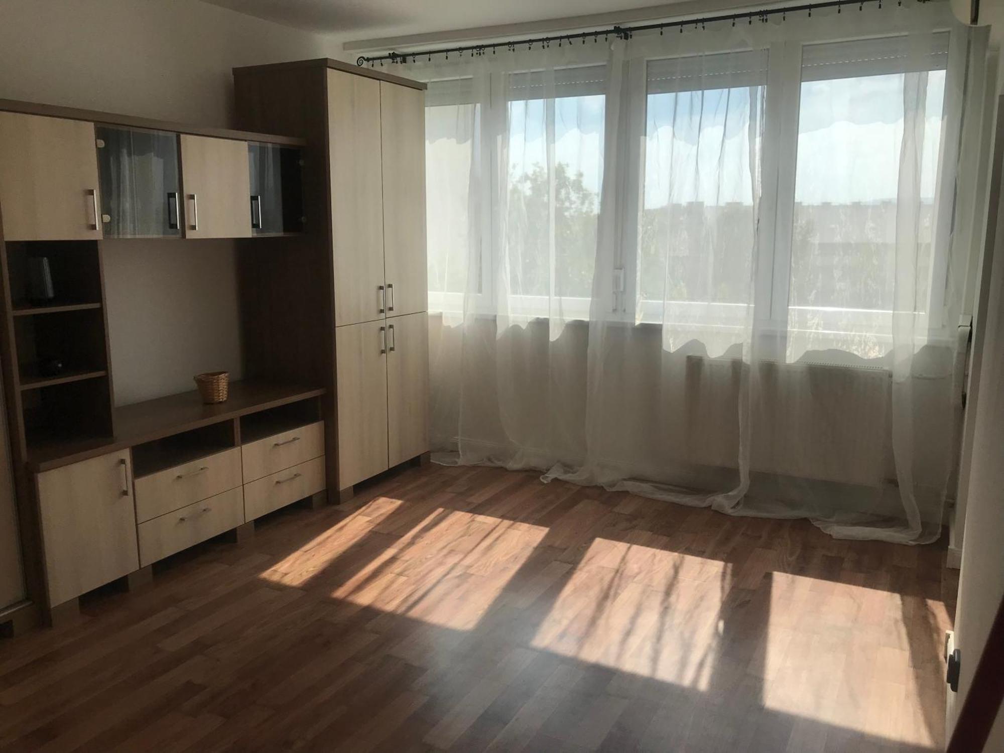 Pillango Parki Kis Lakas 15 Percre A Belvarostol Budapest Ngoại thất bức ảnh